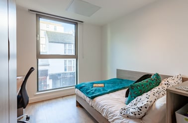 Bronze En Suite, Pavilion Point, 118-132 London Road, The Level, Brighton - Image 3